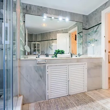 Apartament Golden Elviria *