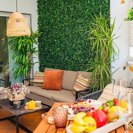 Golden Elviria * Μαρμπέλλα