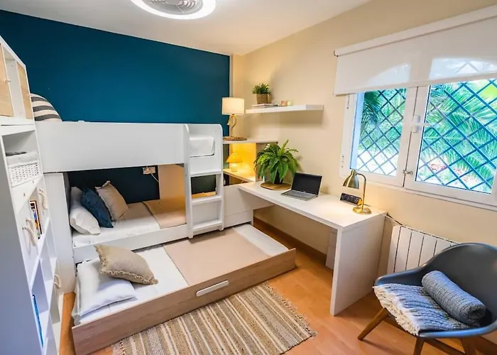 Golden Elviria Διαμέρισμα *