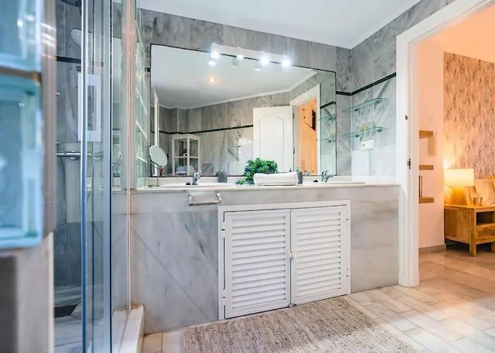 Διαμέρισμα Golden Elviria *