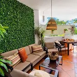 Golden Elviria Apartament