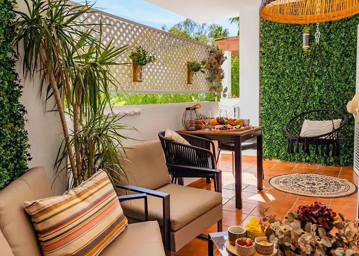 Golden Elviria