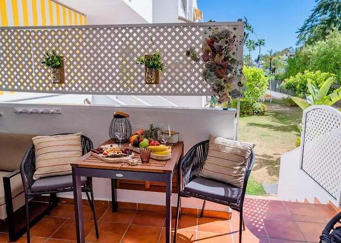 Golden Elviria